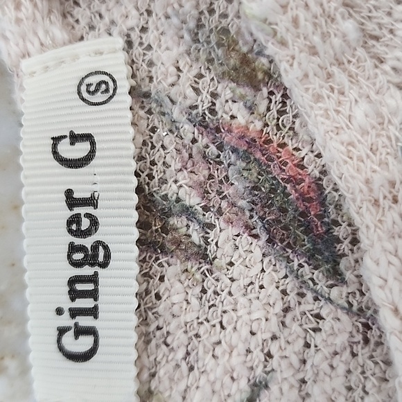 Ginger G sleeveless top with dreamcatcher print, size S - Picture 6 of 7